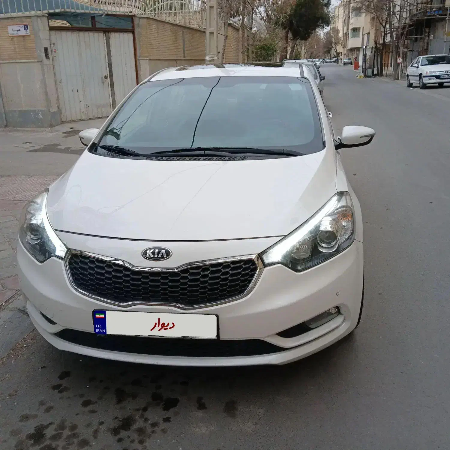 سواری سراتو وارداتی۲۰۱۵|خودرو سواری و وانت|اصفهان, احمدآباد|دیوار