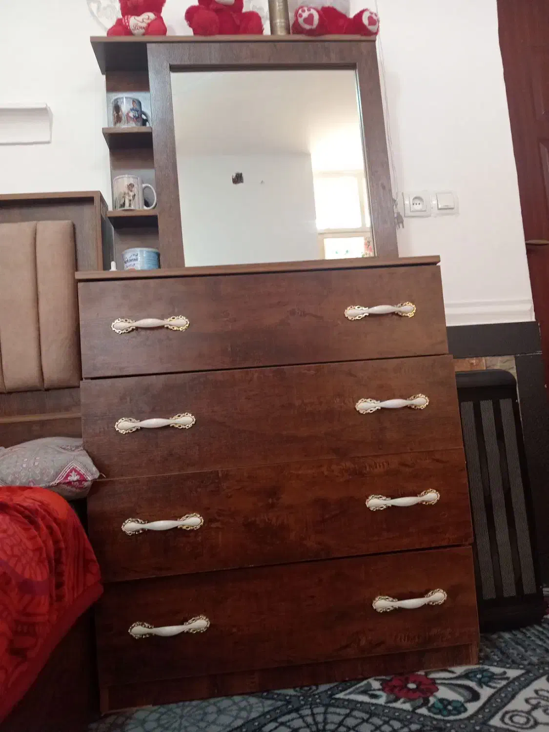 در حد نو|تخت و سرویس خواب|کوار, |دیوار