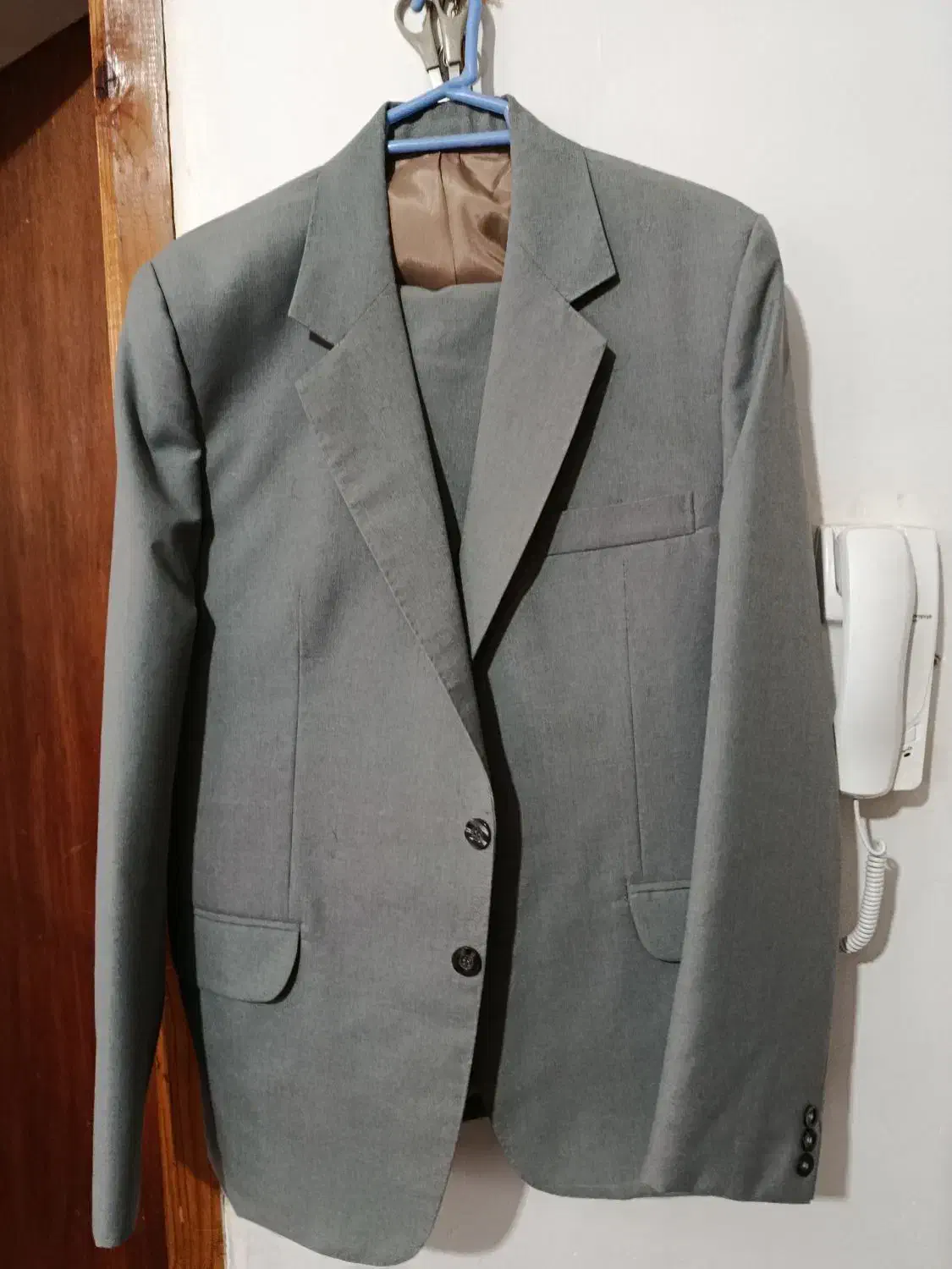 فروش کت و شلوار مردانه کاملا نو|لباس|رحیم‌آباد, |دیوار