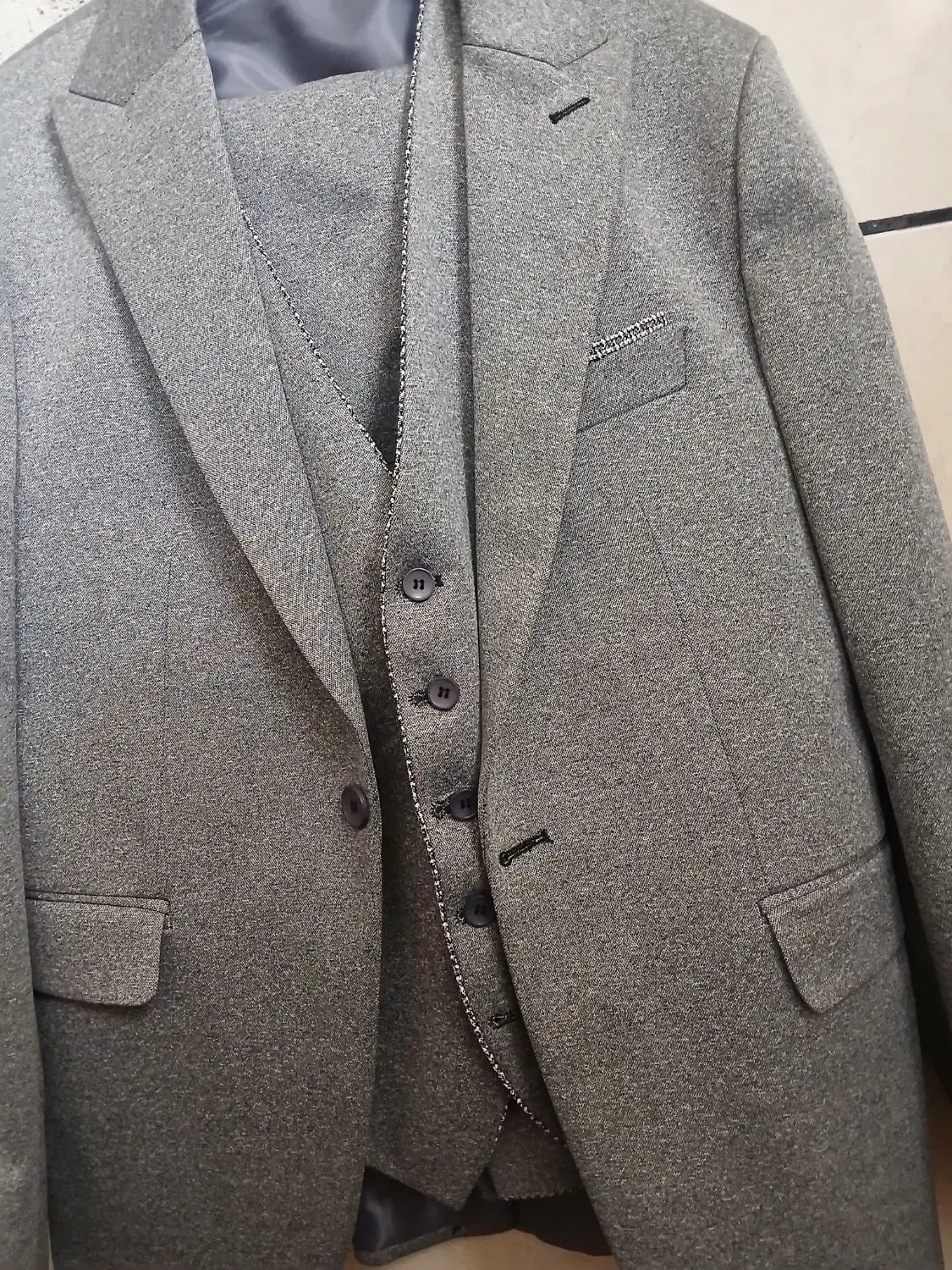 لباس|لباس|دهدشت, |دیوار