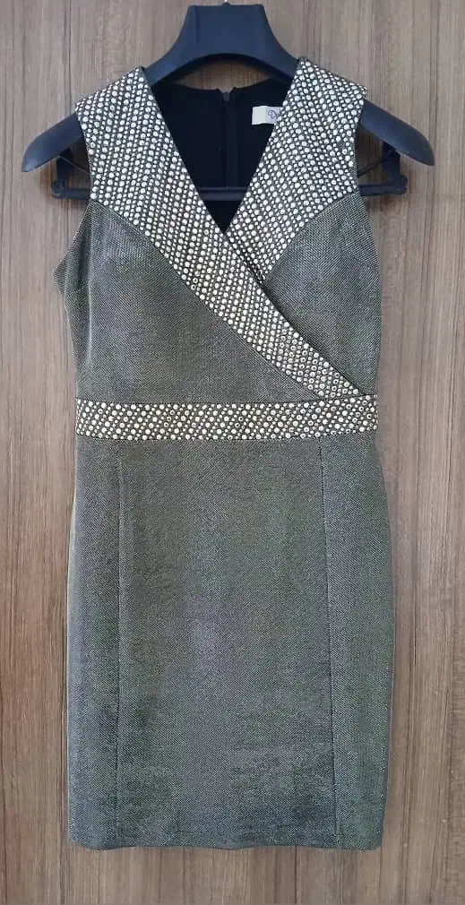 فروش انواع لباس .شلوار .مانتو پالتو کت و شلوار|لباس|صدرا-فارس, فاز ۱|دیوار