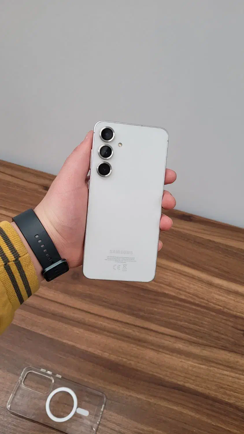 s24 fe لازرورقی|موبایل|تهران, امانیه|دیوار