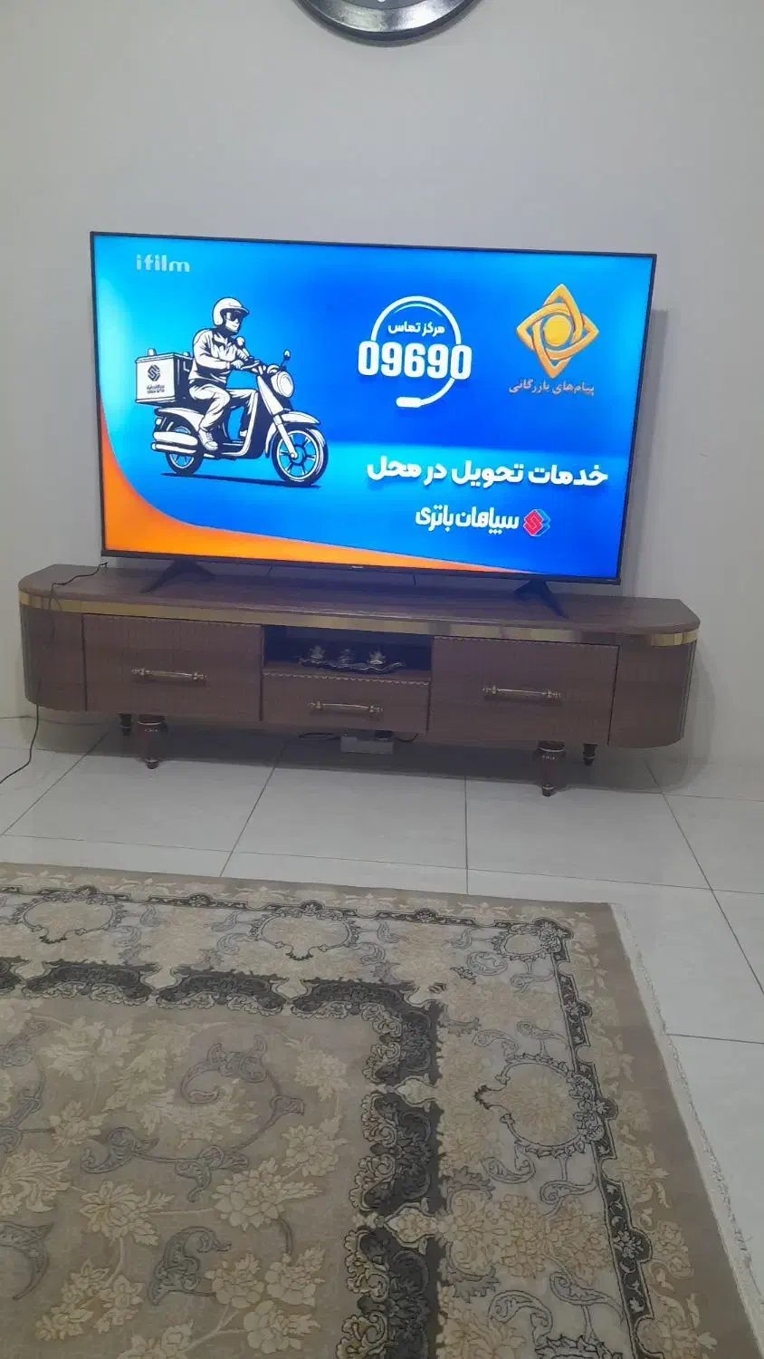 تلورزیون هایسنس ۵۸اینج درحدسالم تعمیز|تلویزیون و پروژکتور|بومهن, |دیوار