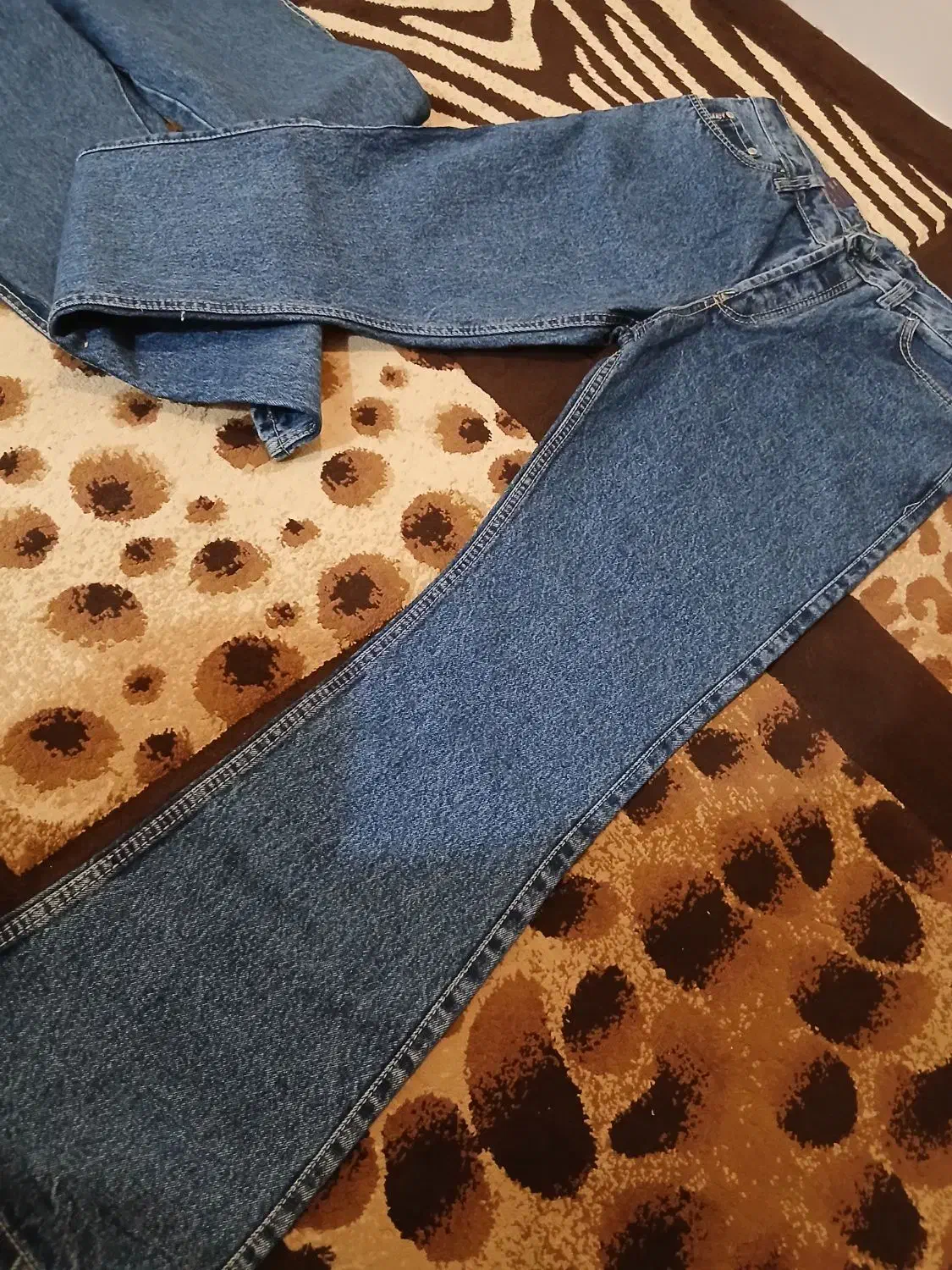 شلوار لی|لباس|اهواز, منبع اب|دیوار