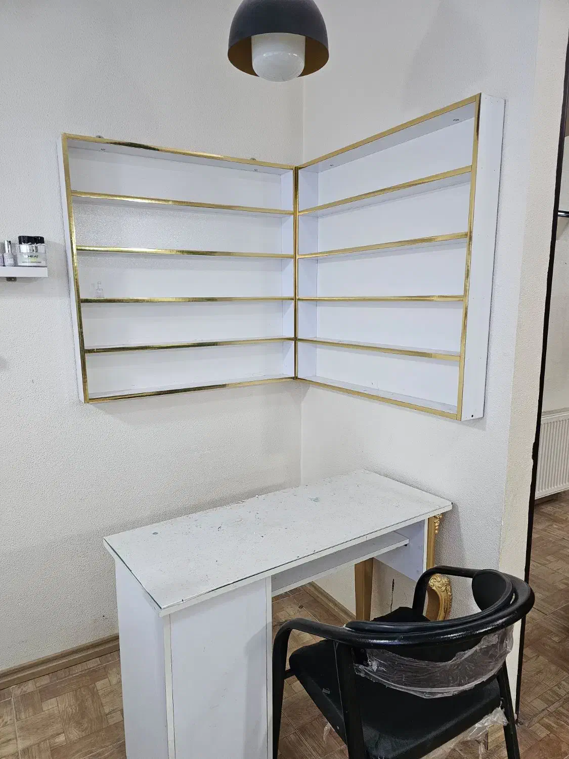 اجاره میز ناخن|اجارهٔ دفتر کار، اتاق اداری، مطب|شاهین‌شهر, عطار|دیوار