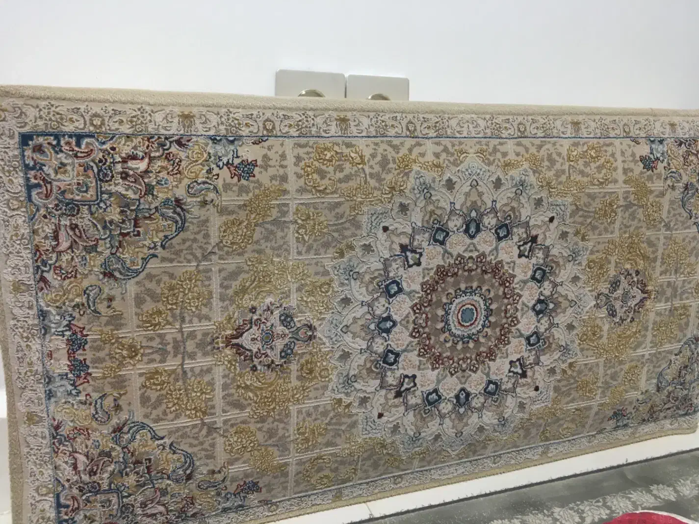 پشتی یک جفت|پشتی|کوهدشت, |دیوار