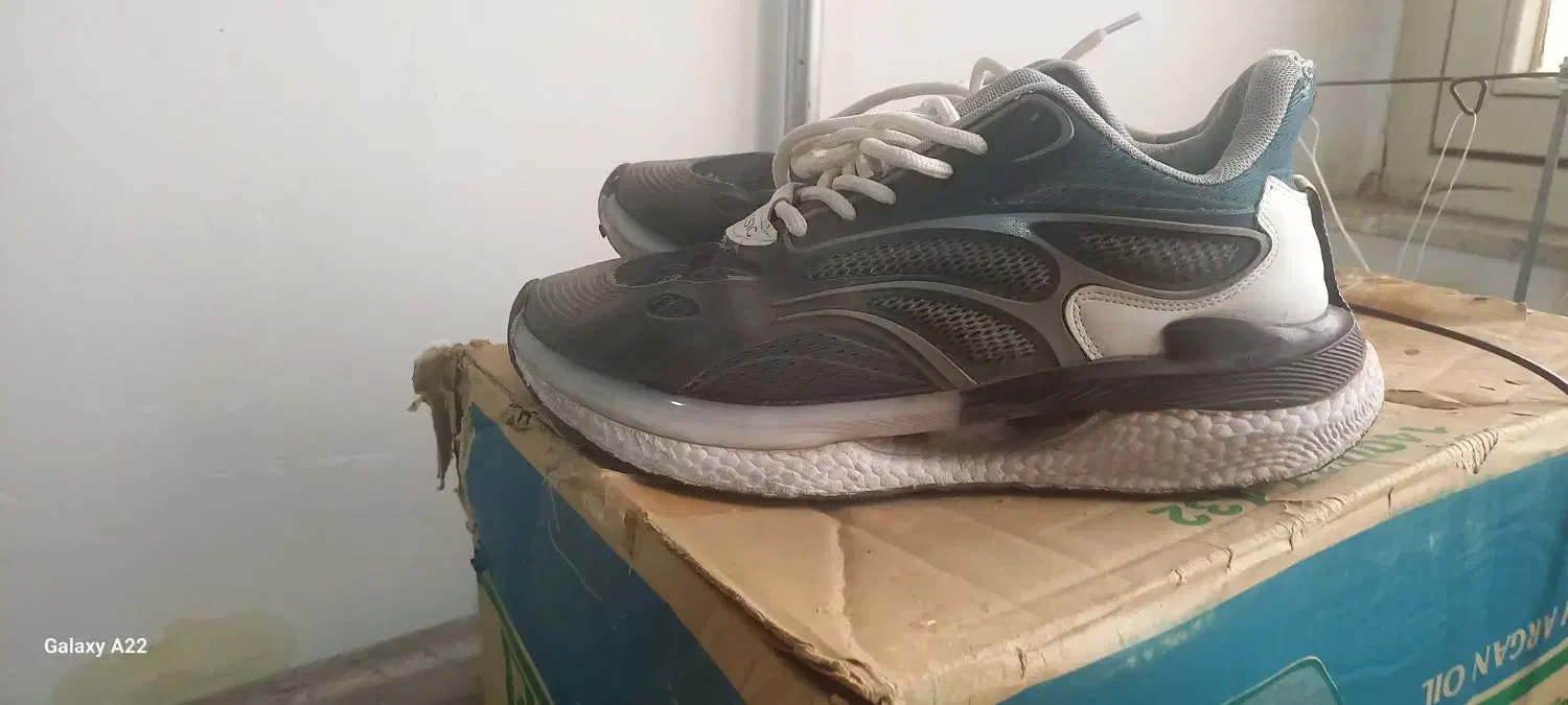 کتونی  سایز ۴۰ پسرانه|کیف، کفش، کمربند|سبزوار, هویزه|دیوار