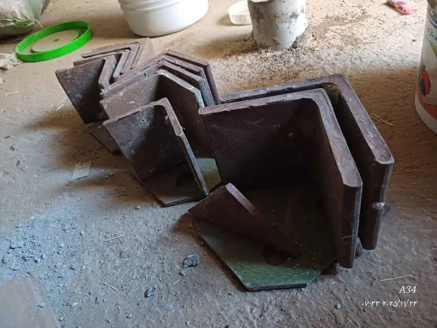 فروش فوری  تعدادرب دست دوم فرغون نبشی اسکلت|مصالح و تجهیزات ساختمان|تایباد, |دیوار