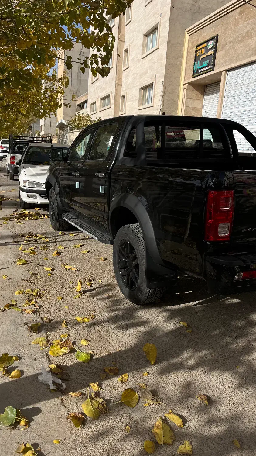 Kmc t8|خودرو سواری و وانت|شیراز, پودنک|دیوار