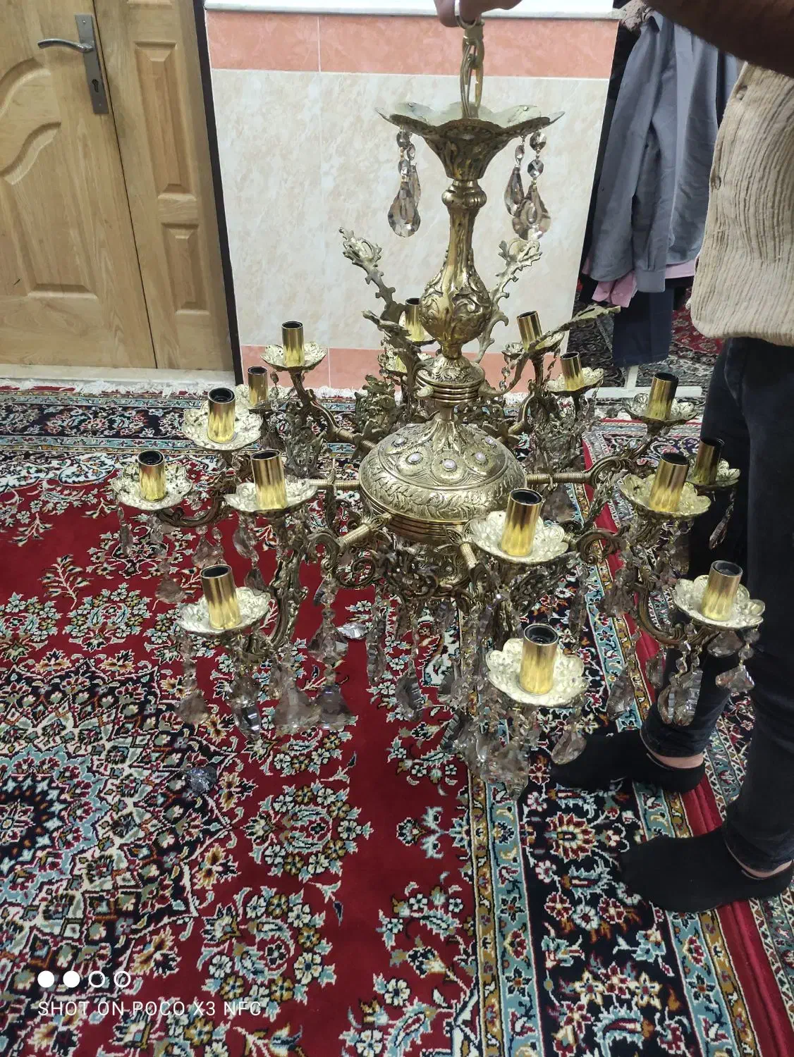 لوستر برنزی|لوستر و چراغ آویز|قم, دورشهر|دیوار