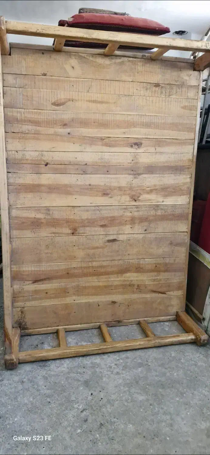 تخت چوبی سنتی|تخت و سرویس خواب|شهرضا, |دیوار