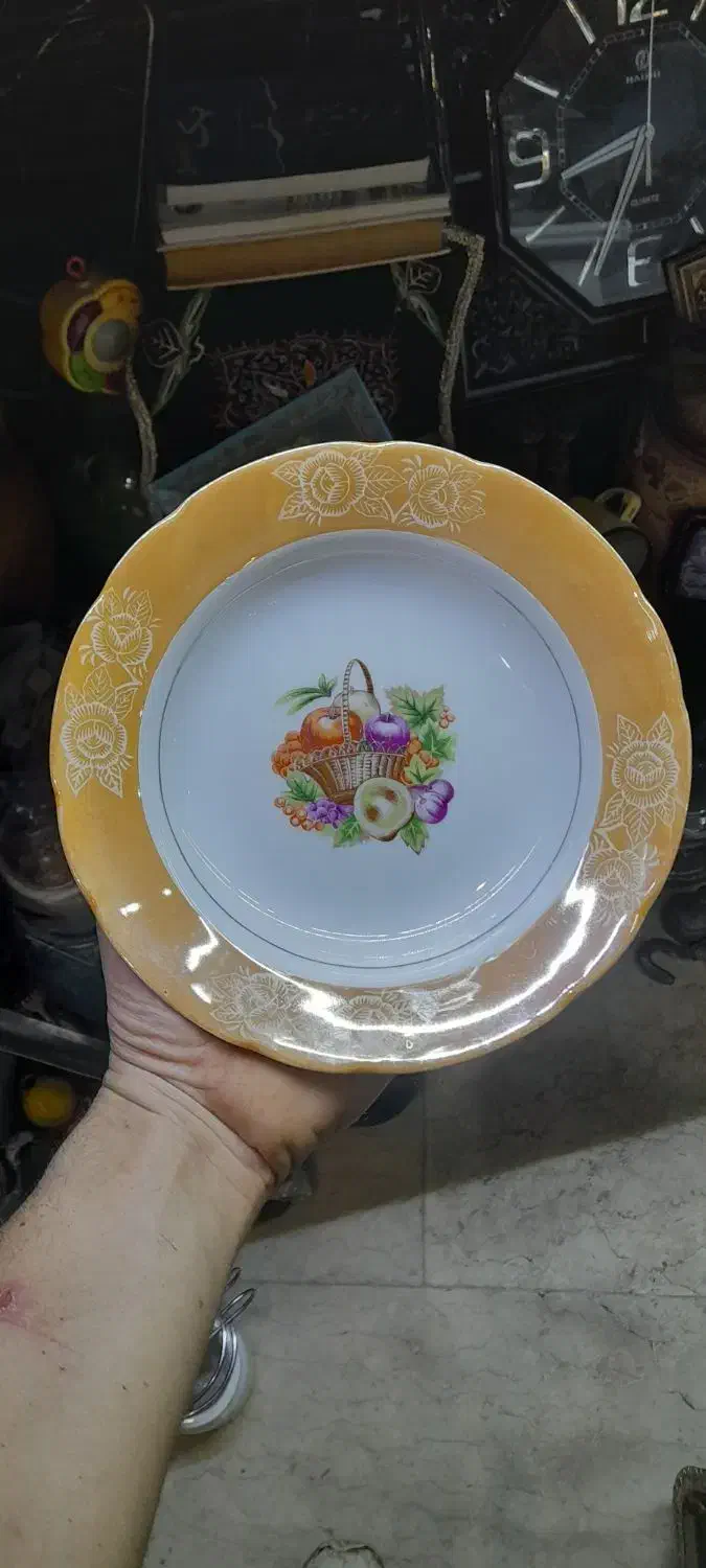 بشقاب و لوازم چینی اصل قدیمی و آنتیک|کلکسیون اشیاء عتیقه|لاهیجان, خمیر کلایه|دیوار