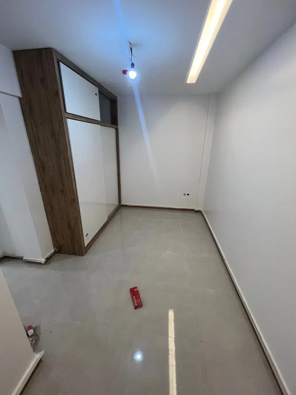 ۸۵ متر تکواحدی پارکینگ اصلی افسریه والفجر