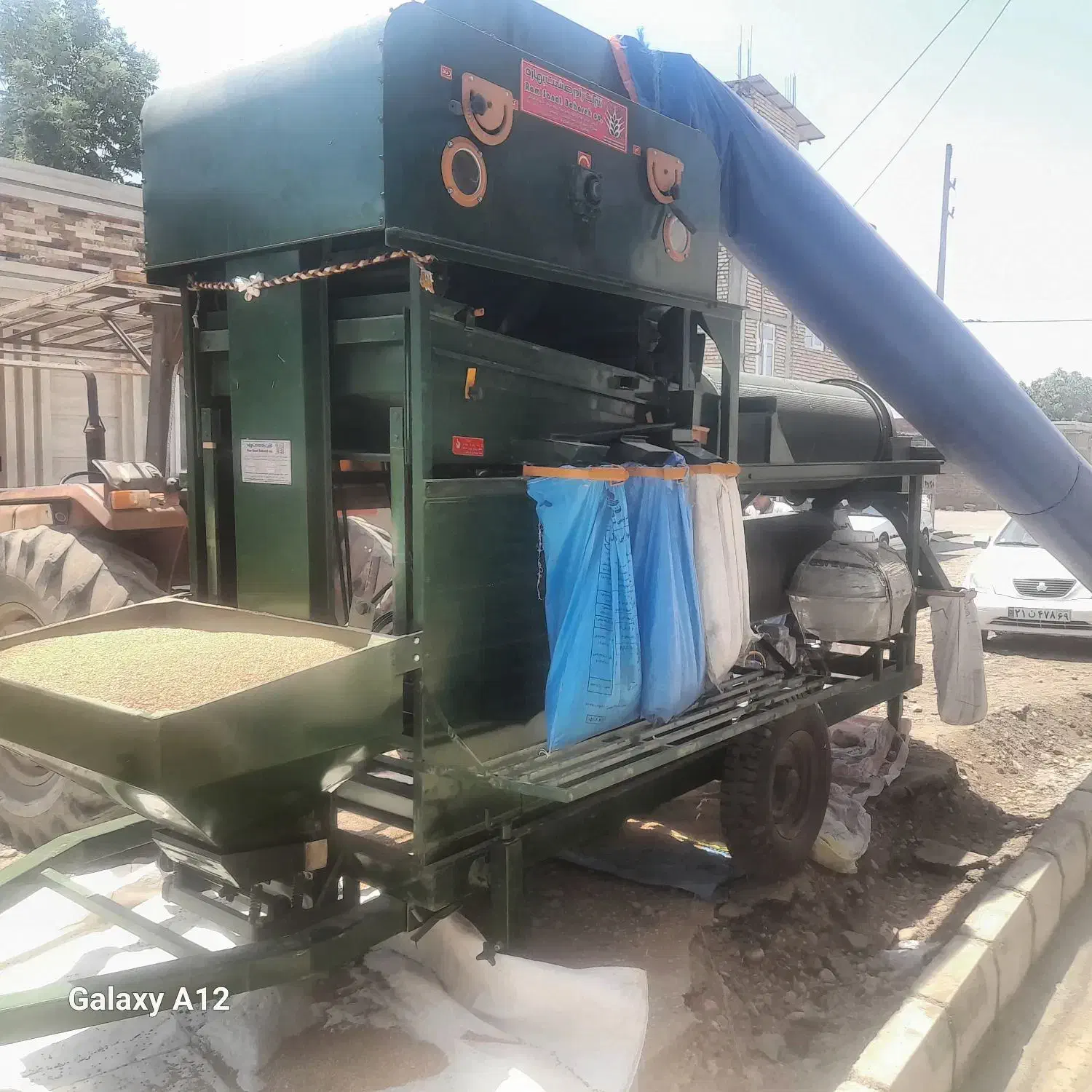 خدمات بوجاری گندم وجو بذری|خدمات باغبانی و درختکاری|گنبد کاووس, |دیوار