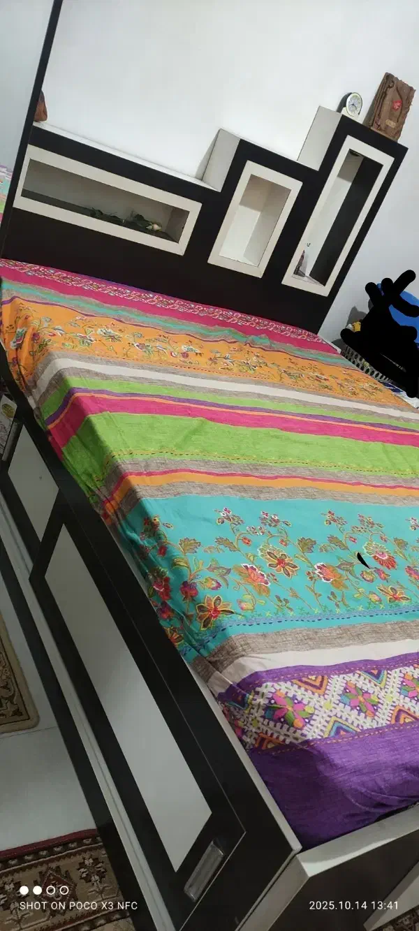 تخت خواب دو نفره|تخت و سرویس خواب|قدس, شهرقدس|دیوار