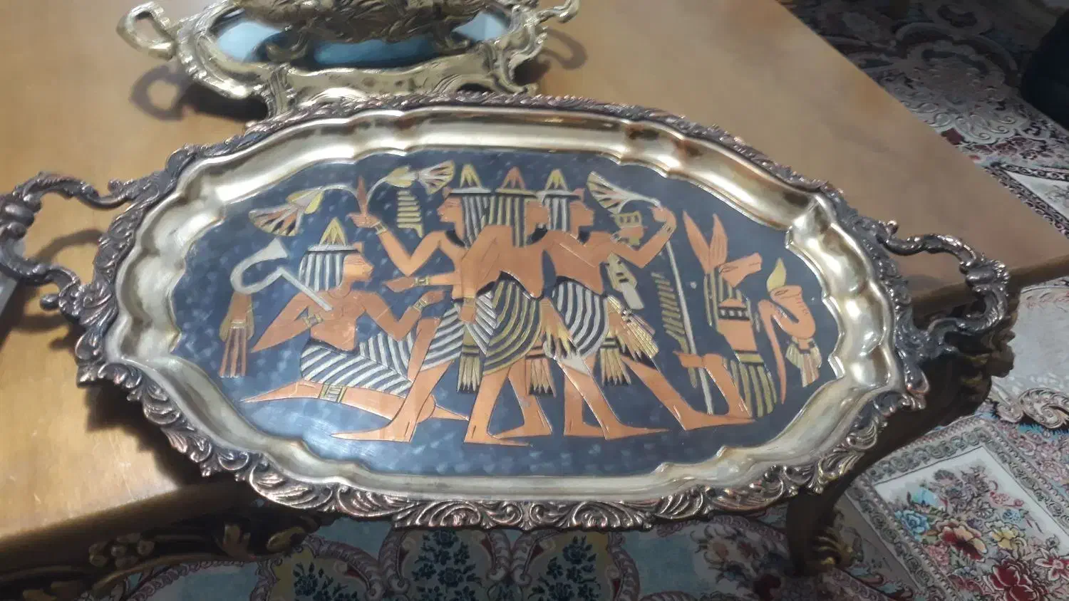 سینی قدیمی|کلکسیون اشیاء عتیقه|نسیم‌شهر, |دیوار