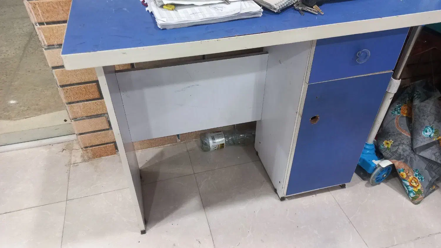 میز مطالعه به علت کمبودجا|میز تحریر و کامپیوتر|دهدشت, |دیوار