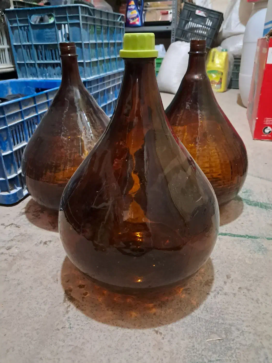 قرابه 15 لیتری|ظروف نگهدارنده، پلاستیکی، یک‌بارمصرف|مرودشت, نقش رستم|دیوار