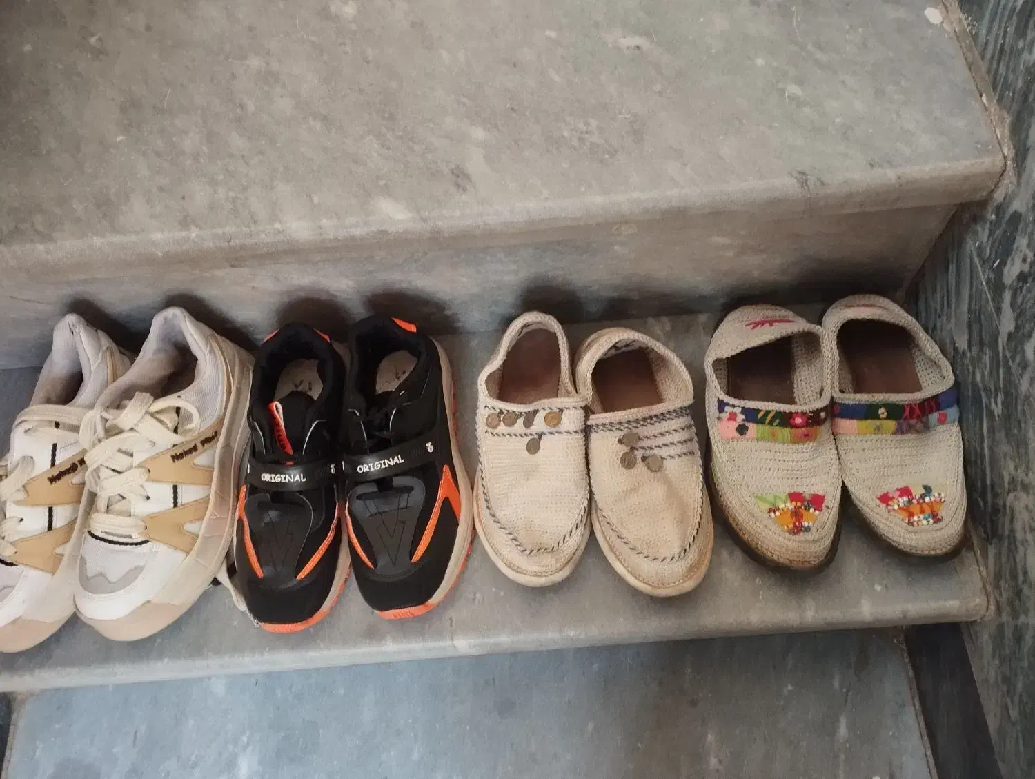 کتونی وگیوه دست دوز|کیف، کفش، کمربند|پاکدشت, شهرک انقلاب|دیوار