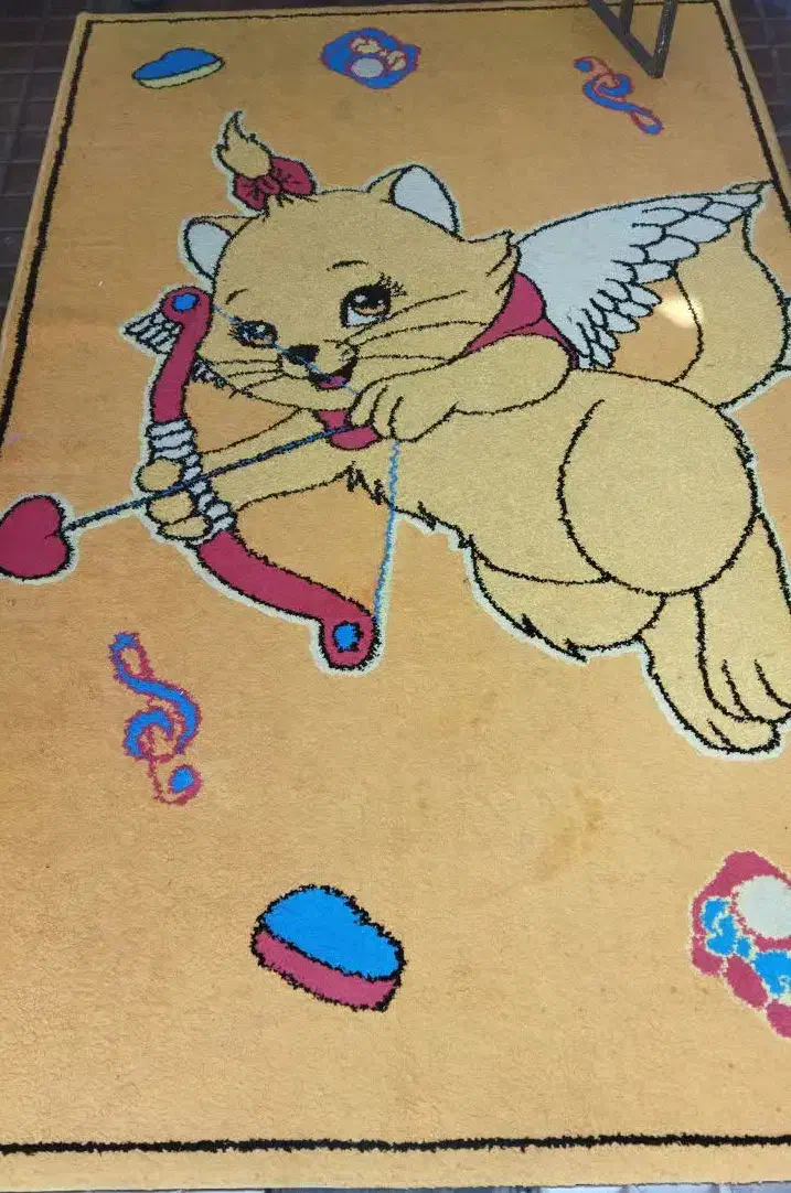 فرش کودک شیک فروش فوری قیمت مناسب|فرش|اصفهان, شهرک ولیعصر|دیوار