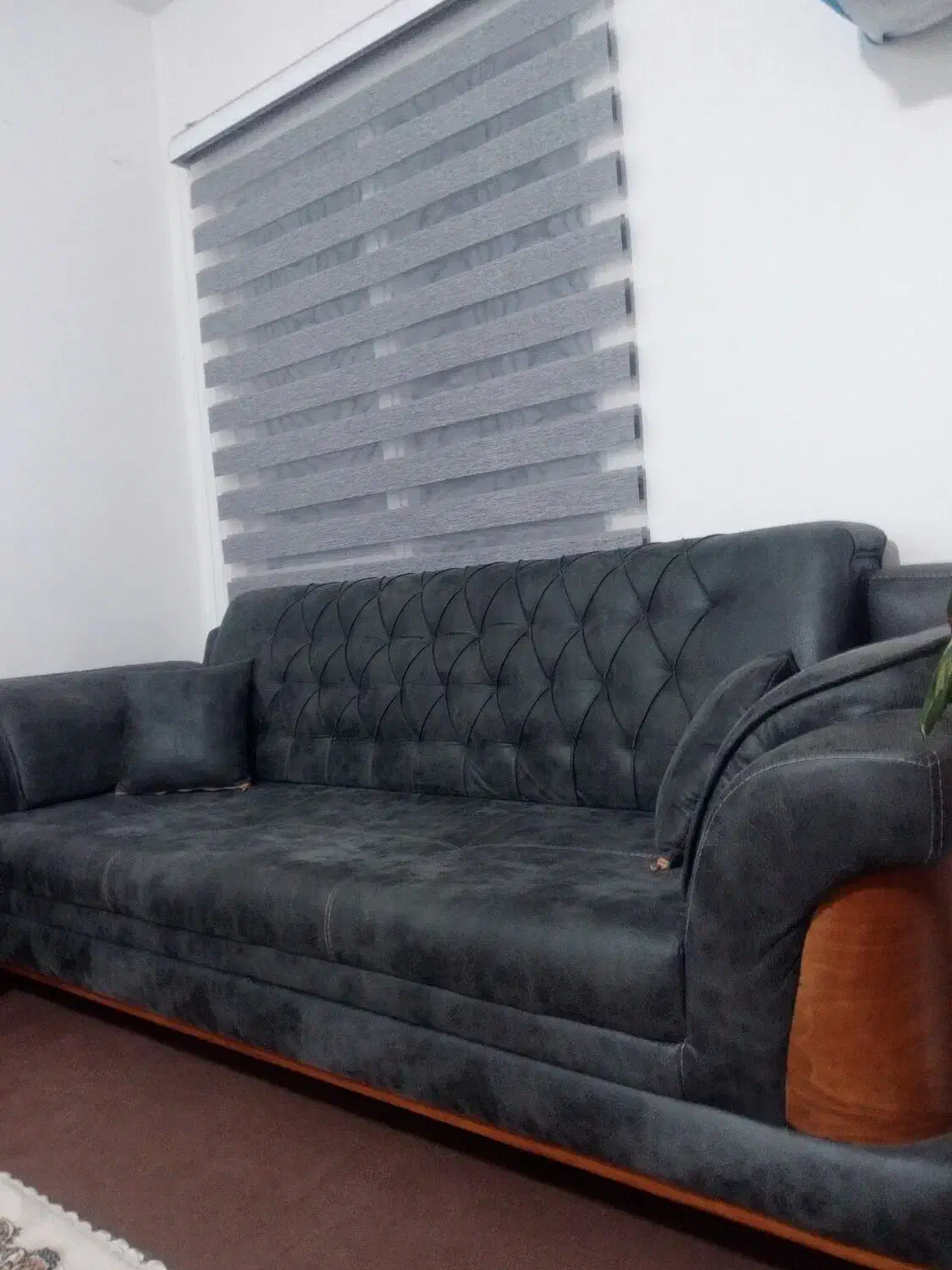 مبلمان‌ چستر  درحد نو|مبلمان خانگی و میز عسلی|همدان, |دیوار