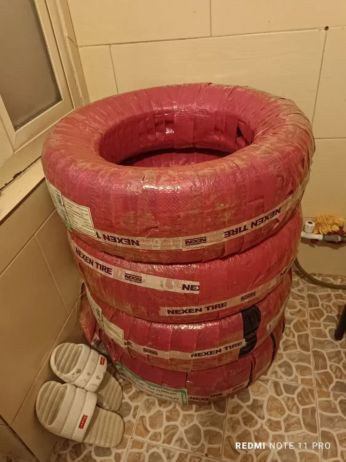 لاستیک نکسن دویست پنج پانزده میباشد|قطعات یدکی و لوازم جانبی|ری, شهید غیوری (ابن باویه)|دیوار