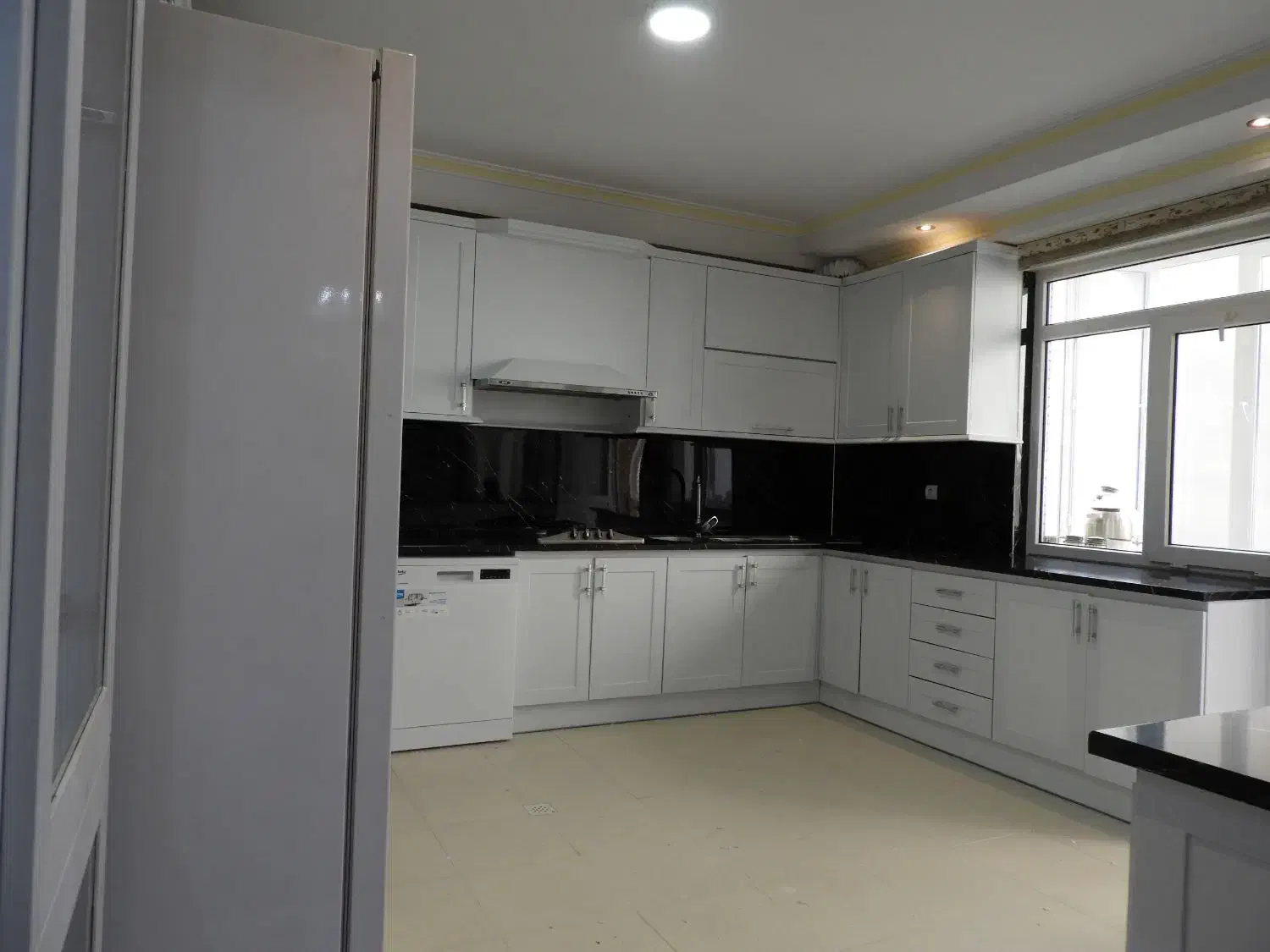 خدمات نصب برچسب کابینت و کاشی (زیباسازان)|خدمات پیشه و مهارت|تبریز, |دیوار