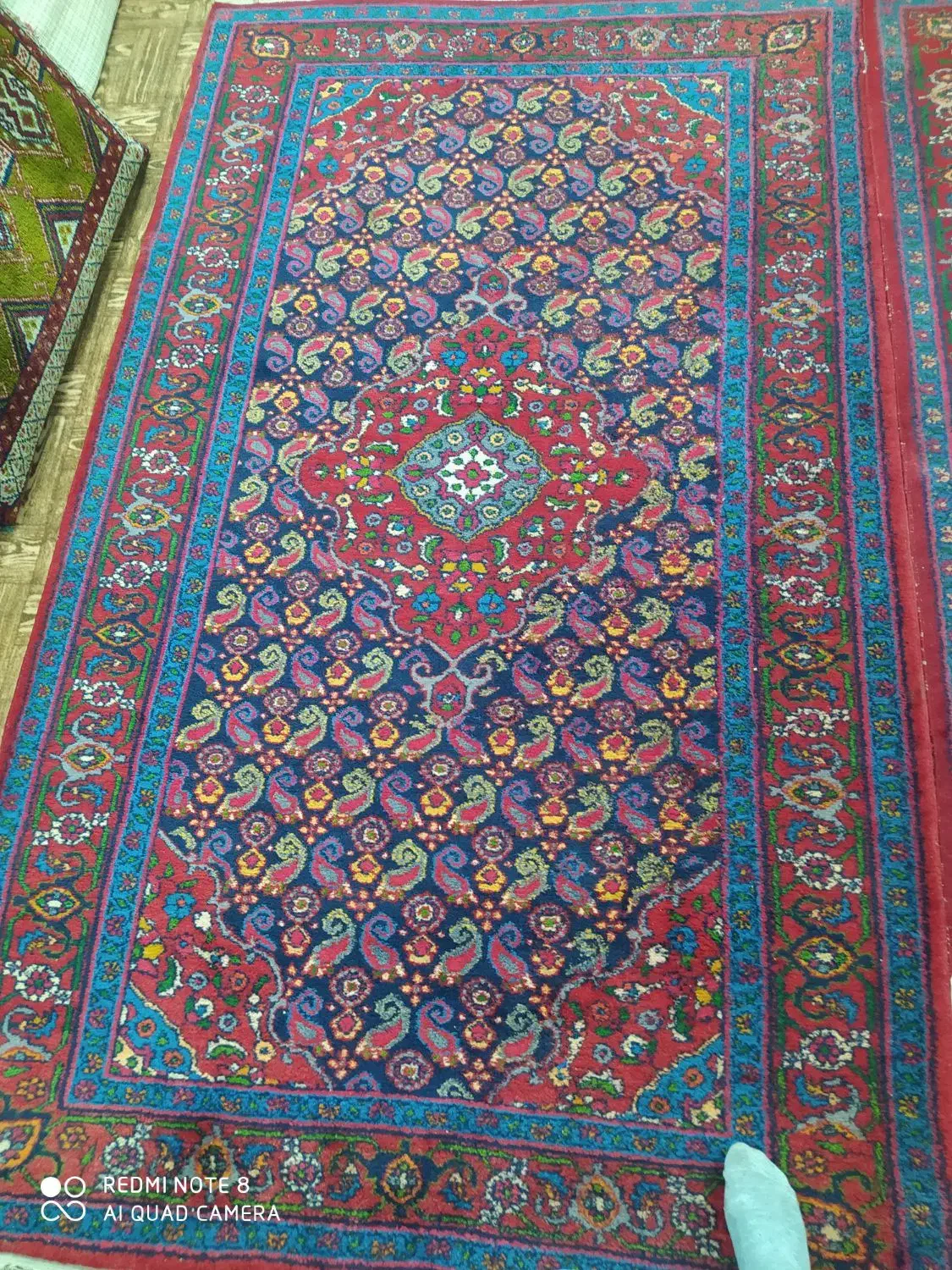 فرش دست بافت روستای میانچال قزوین|فرش|قزوین, |دیوار