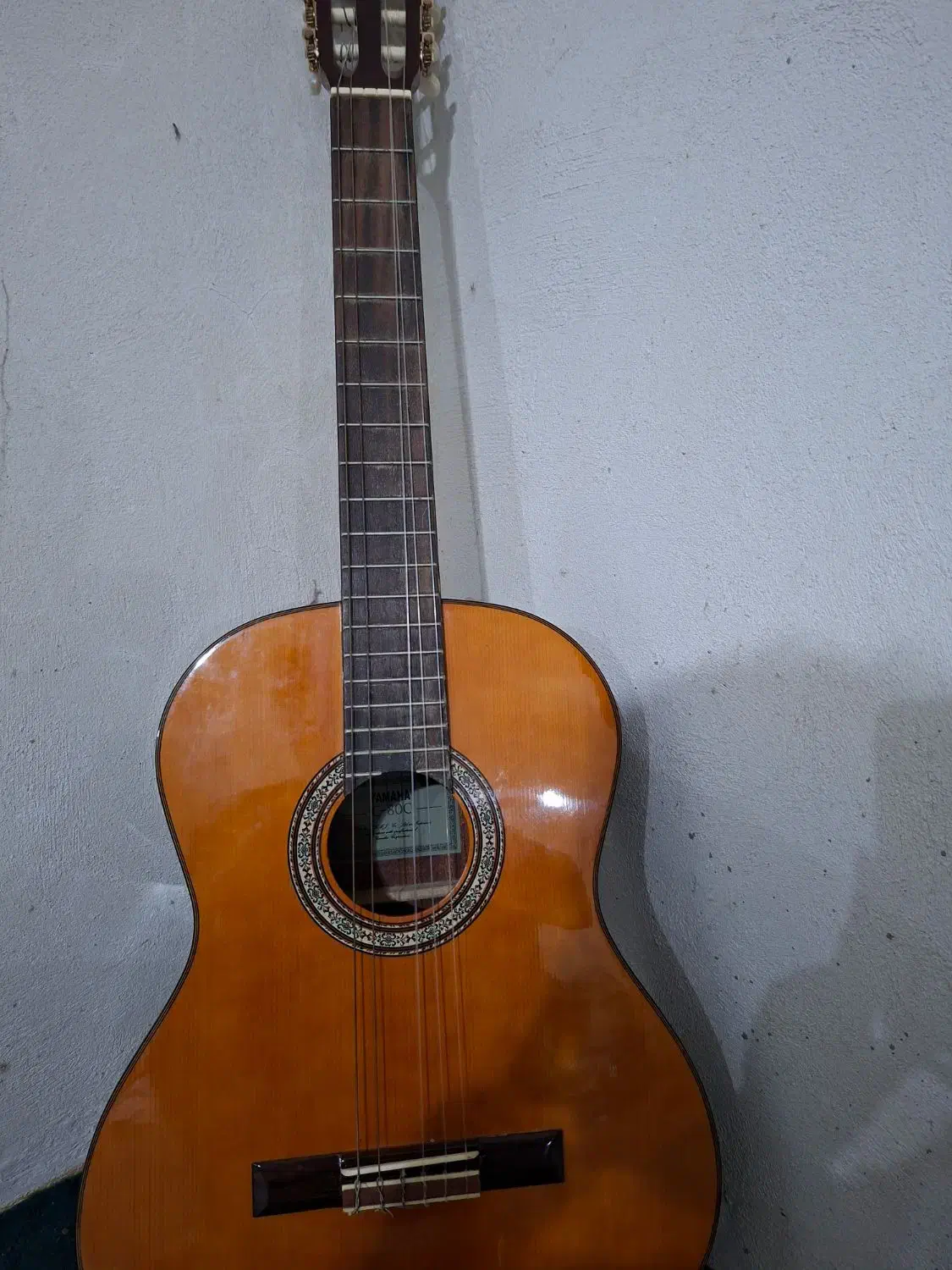 گیتار یاماها c80|گیتار، بیس، امپلیفایر|لنگرود, |دیوار