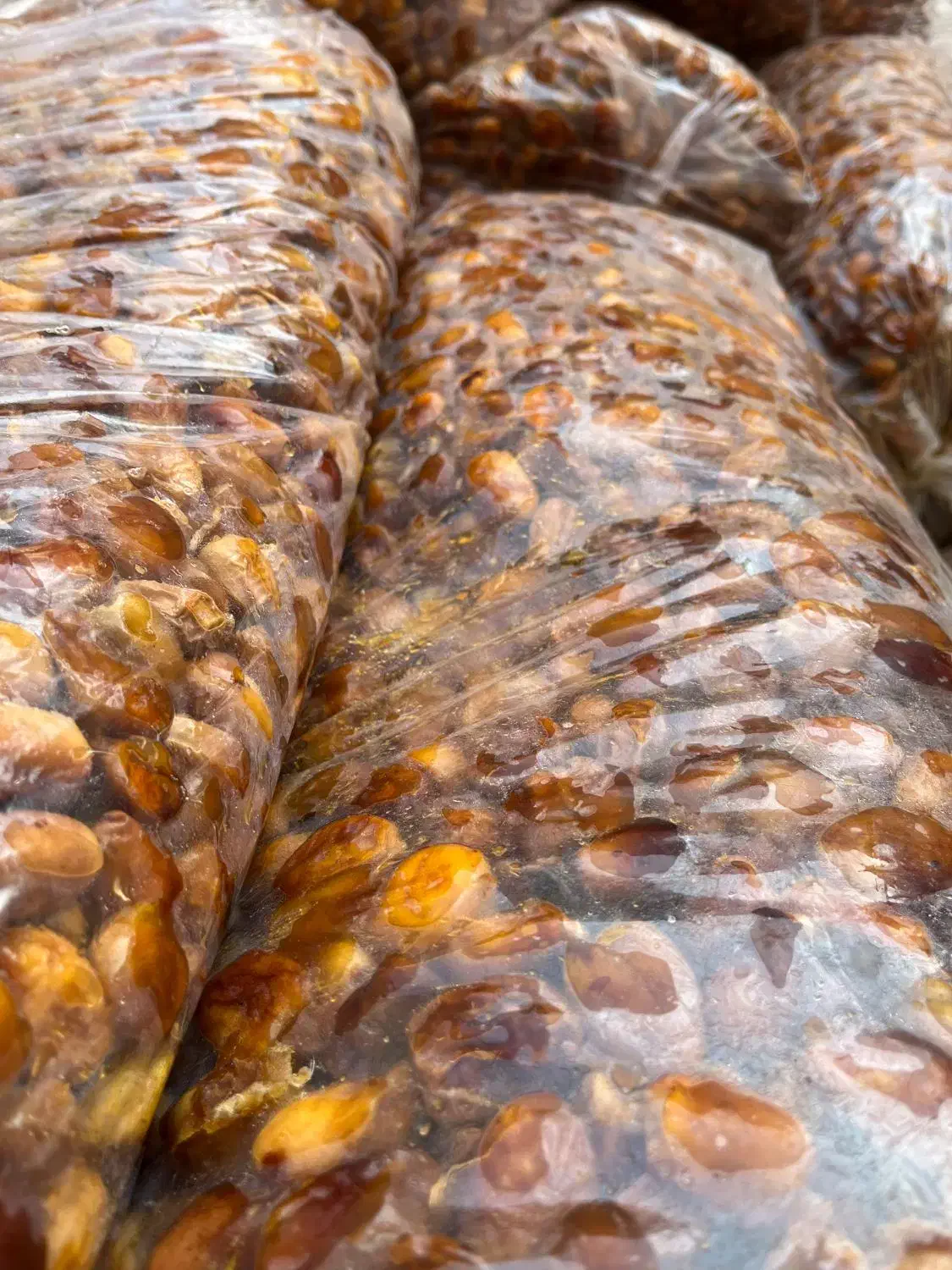 کشمش آفتابی بونات و خرما با قند بالا درجه یک|عمده‌فروشی|اصفهان, شهرک کاوه|دیوار