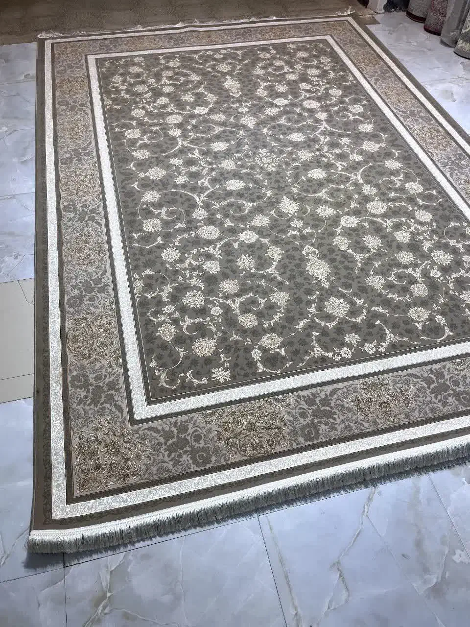 فرش ۱۲۰۰ شانه زیر قیمت بازار|فرش|رشت, جماران|دیوار