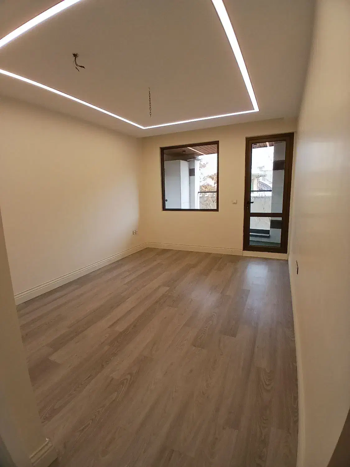 زعفرانیه ۲۴۰متر ۳خواب