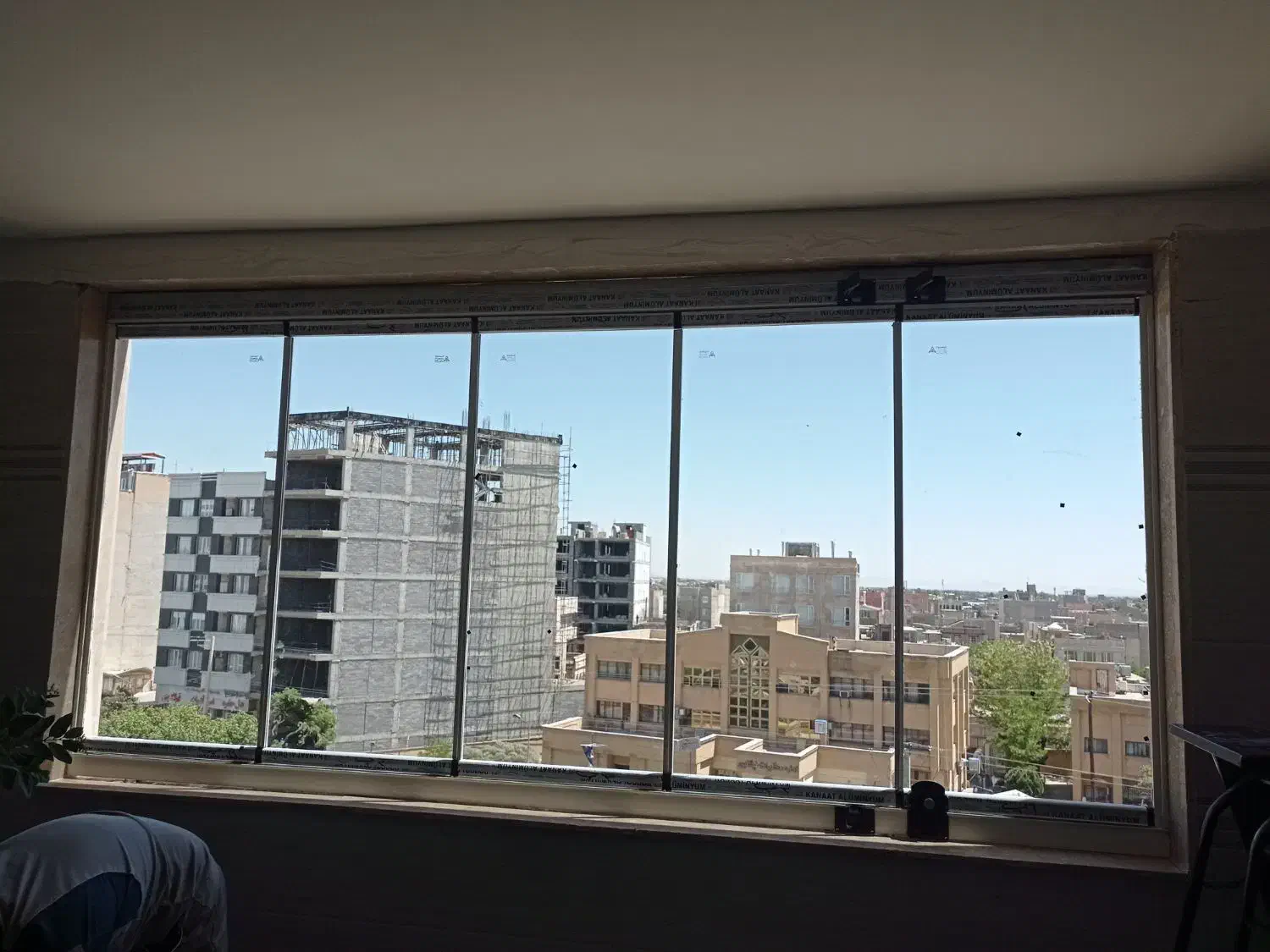 نصب انواع شیشه های بالکنی (تراس)|خدمات پیشه و مهارت|نیشابور, بنیاد شهید|دیوار