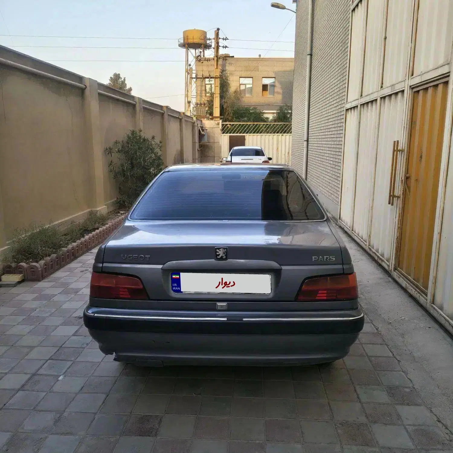 پژو پارس خاکستری ،معوضه با اریسان ۲|خودرو سواری و وانت|تهران, نازی‌آباد|دیوار