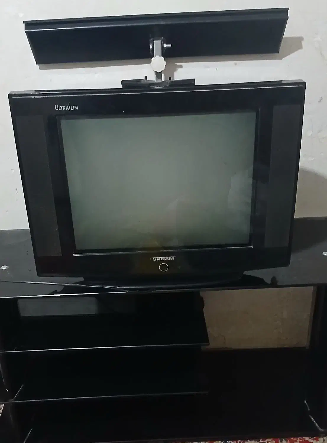 تلویزیون و میز تلویزیون|تلویزیون و پروژکتور|بیرجند, |دیوار