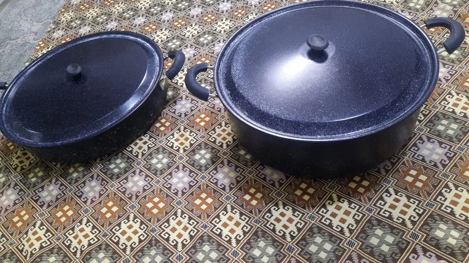 قابلمه و ماهیتابه|ظروف پختوپز|لنگرود, |دیوار