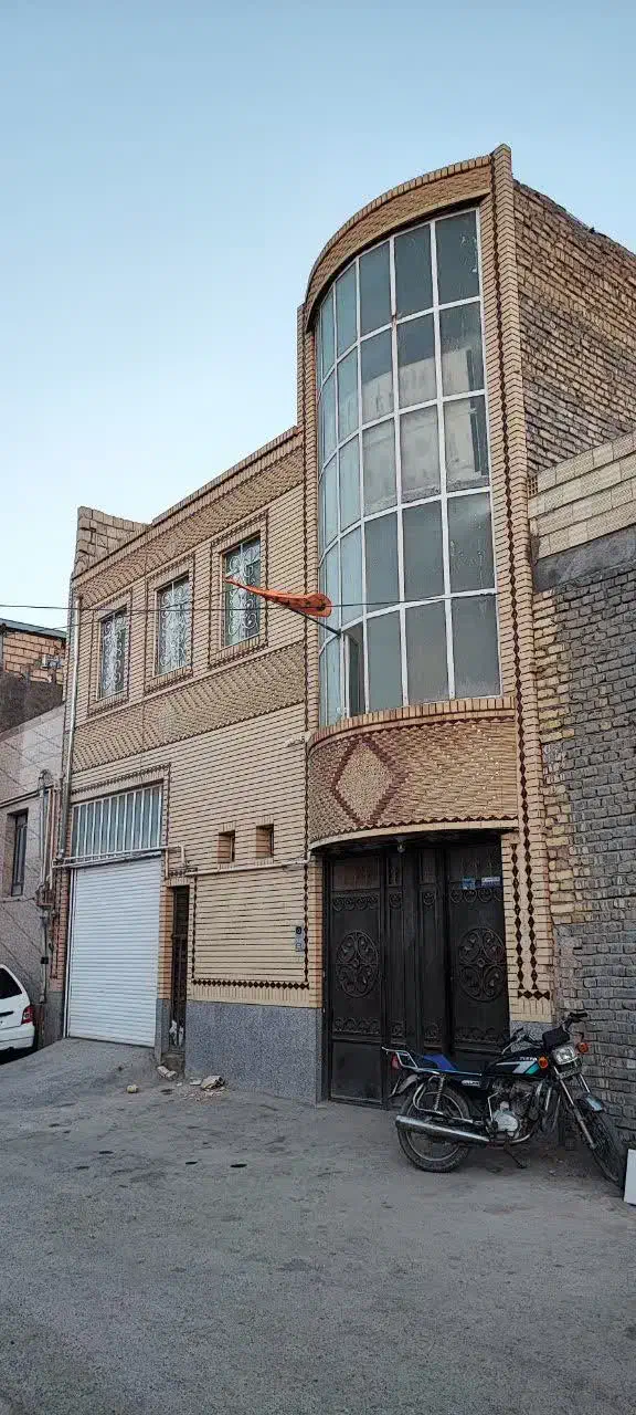 منزل مسکونی دوطبقه در بافق|فروش خانه و ویلا|بافق, |دیوار