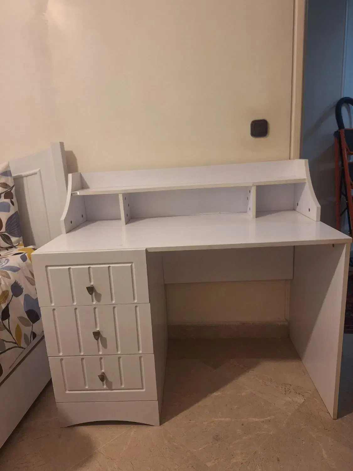 میز تحریر همراه با صندلی|میز تحریر و کامپیوتر|کرج, عظیمیه|دیوار