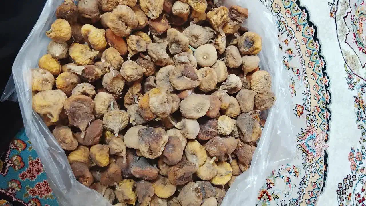 انجیر خشک|خوردنی و آشامیدنی|قم, امامزاده ابراهیم|دیوار