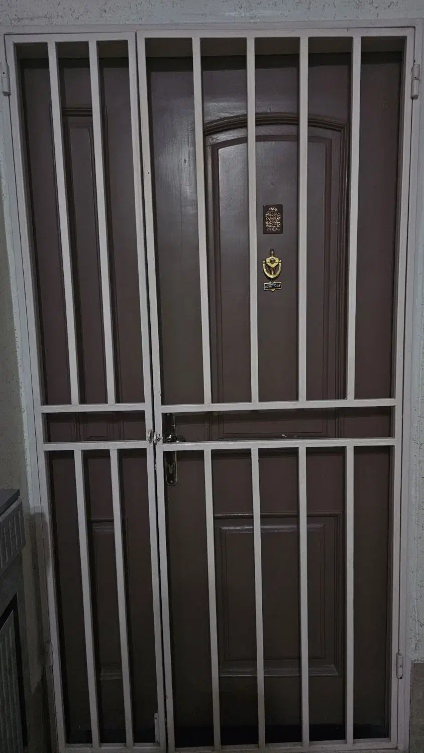 ۵ لنگه درب ورودی ،اتاق ،حمام ،دستشویی همه ۲۶۰۰۰۰۰|مصالح و تجهیزات ساختمان|اصفهان, سپاهان‌شهر|دیوار