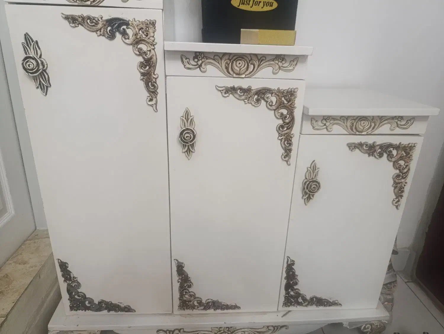 جاکفشی|جاکفشی، کمد، دراور|اندیشه, اندیشه فاز ۱|دیوار