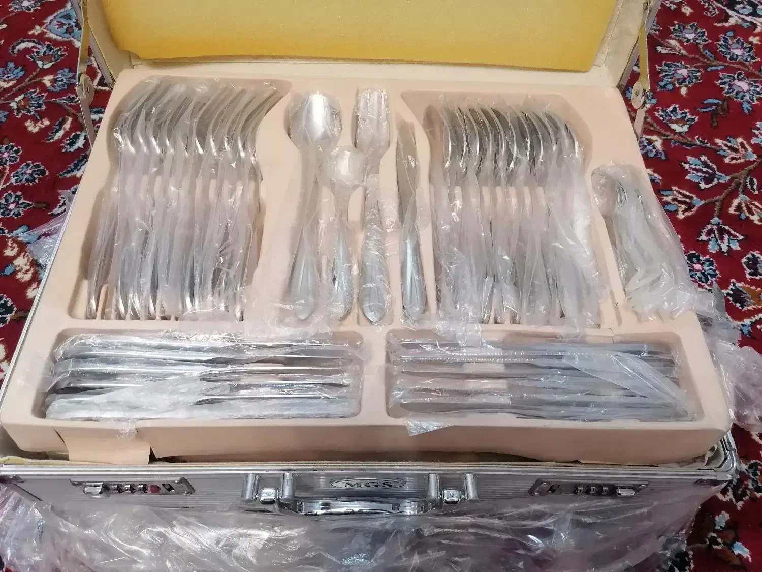 قاشق و چنگال|ظروف سرو و پذیرایی|گرمدره, |دیوار