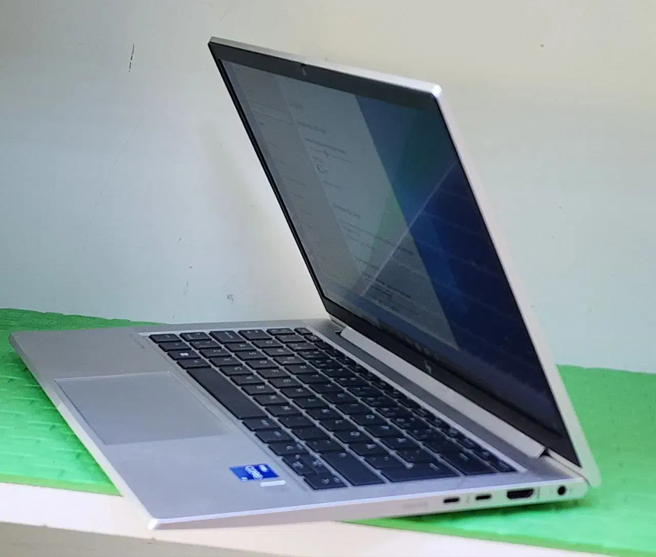 لپتاپ خوش ساخت و سبک بدنه فلزی hp 830 g8 نسل ۱۱|رایانه همراه|تهران, مدائن|دیوار