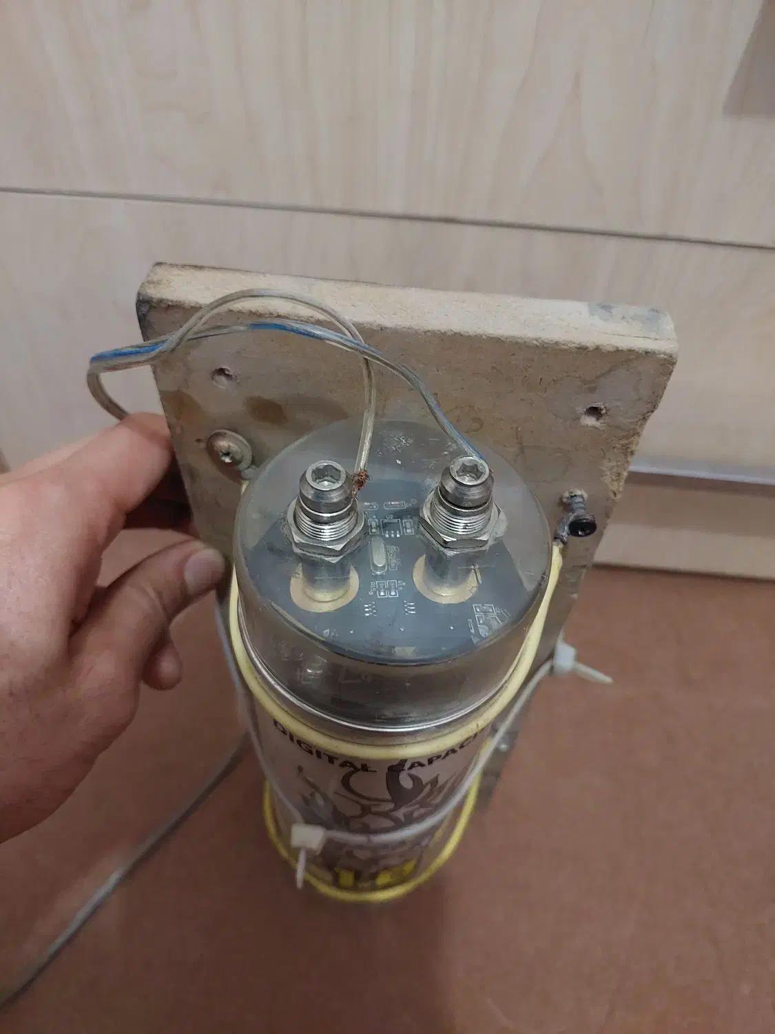 خازن سیستم|سایر لوازم برقی|گلبهار, شهر جدید گلبهار|دیوار