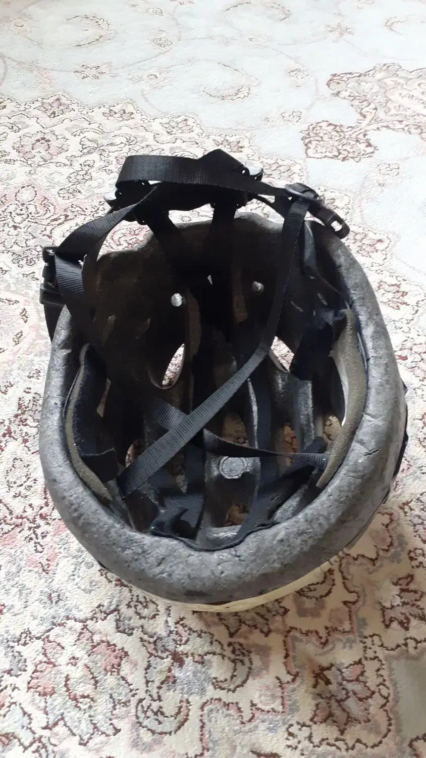 کلاه دوچرخه و اسکیت|دوچرخه، اسکیت، اسکوتر|پرند, فاز ۲|دیوار