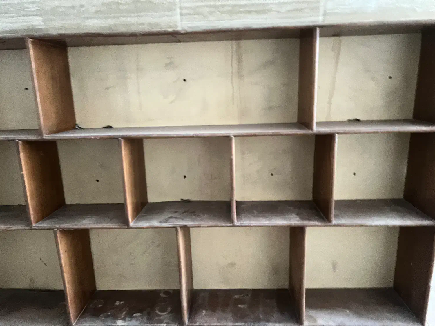 قفسه چوبی (کتابخانه )|کتابخانه، شلف، قفسههای دیواری|بندر دیر, |دیوار