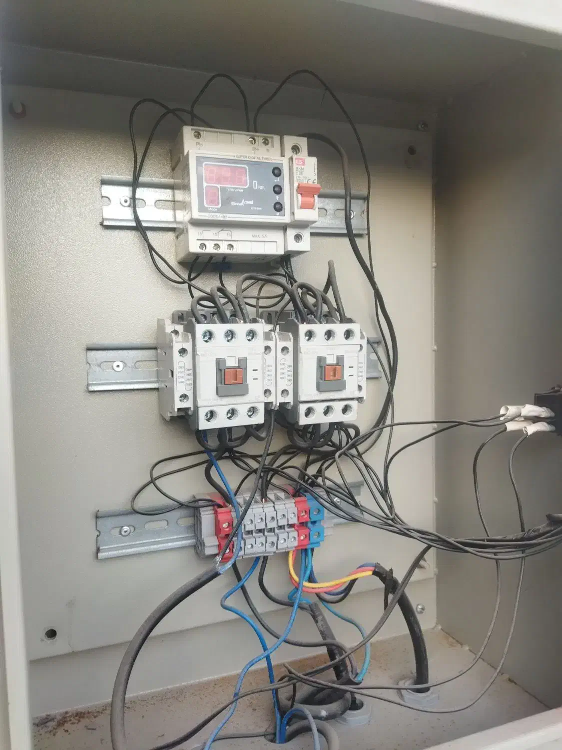 سردخانه بالای صفر|ماشینآلات صنعتی|ساوه, |دیوار