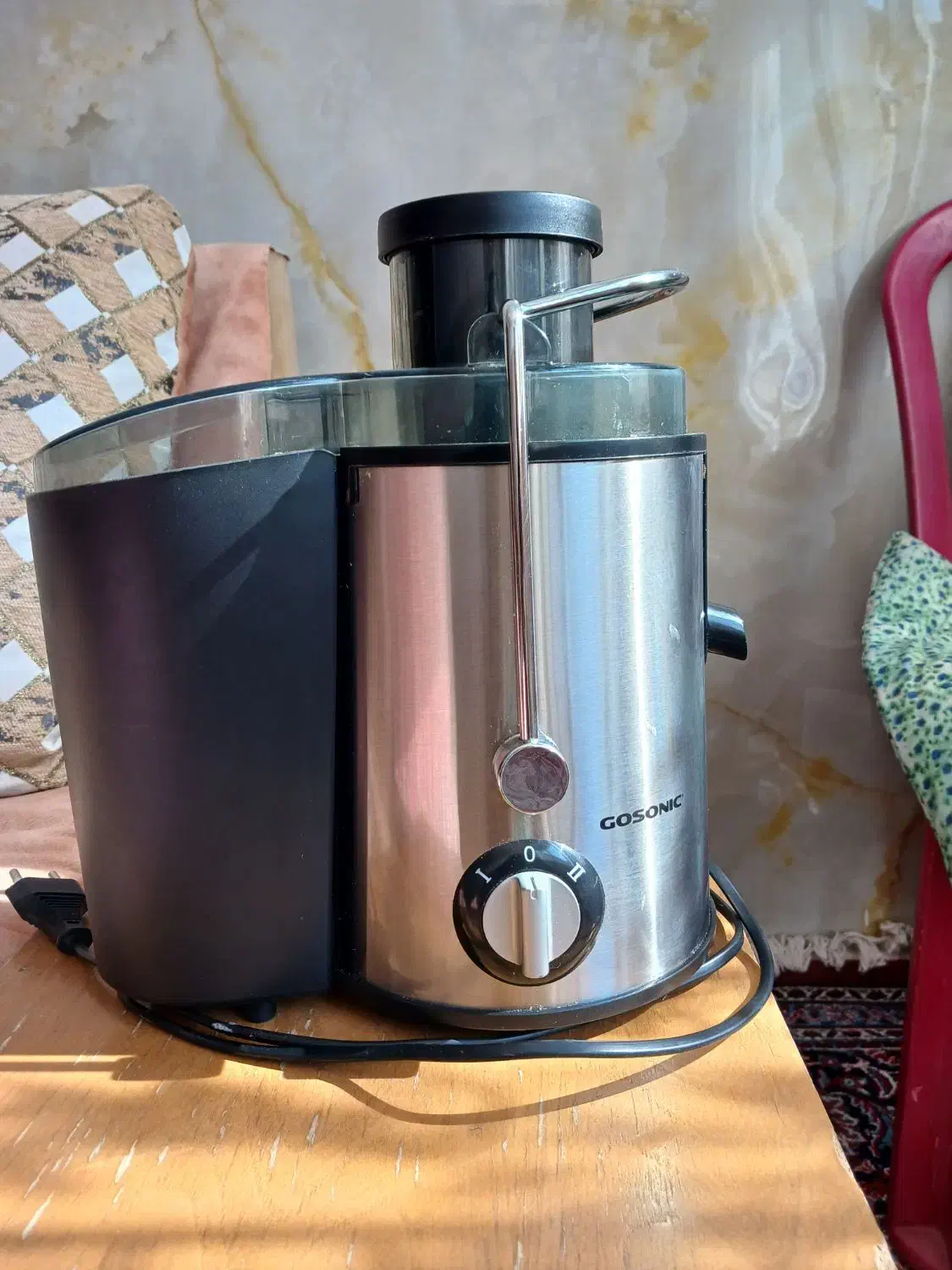 آبمیوه گیری گوسونیک نو و تعدادی وسایل|آبمیوهگیر و آبمرکباتگیر|نجفآباد, امیرآباد|دیوار