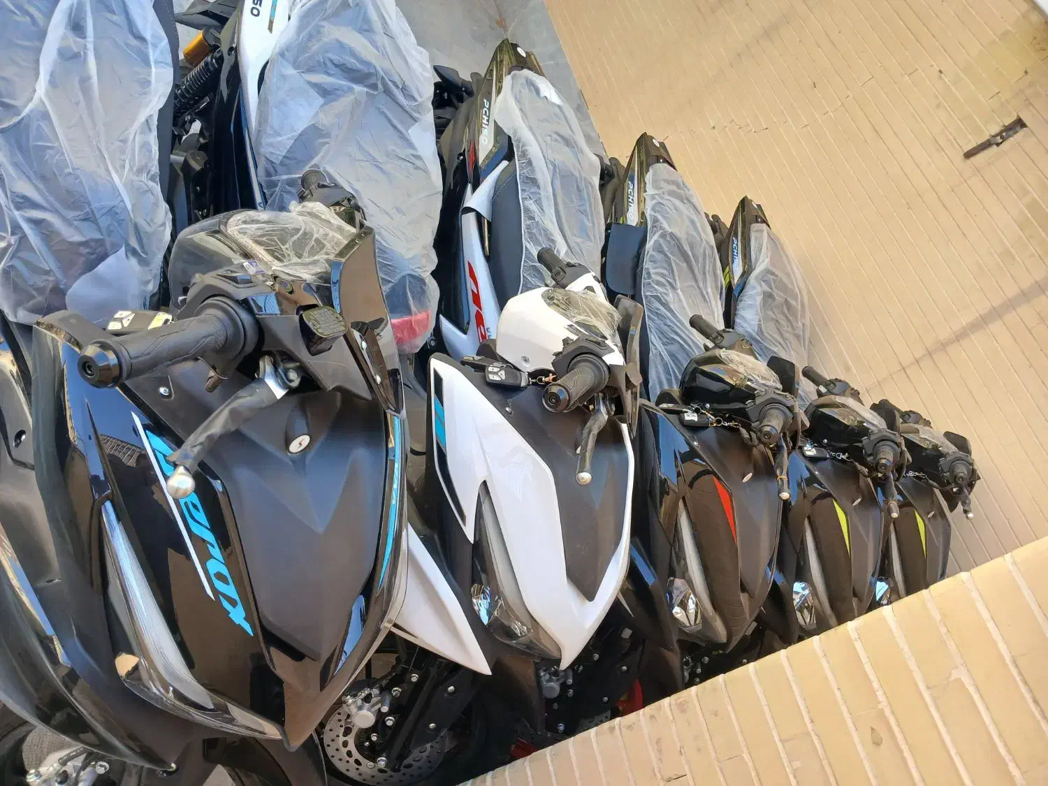 آیروکس صفر خشک ۱۴۰۴ شرایطی|موتورسیکلت|اصفهان, لاله|دیوار