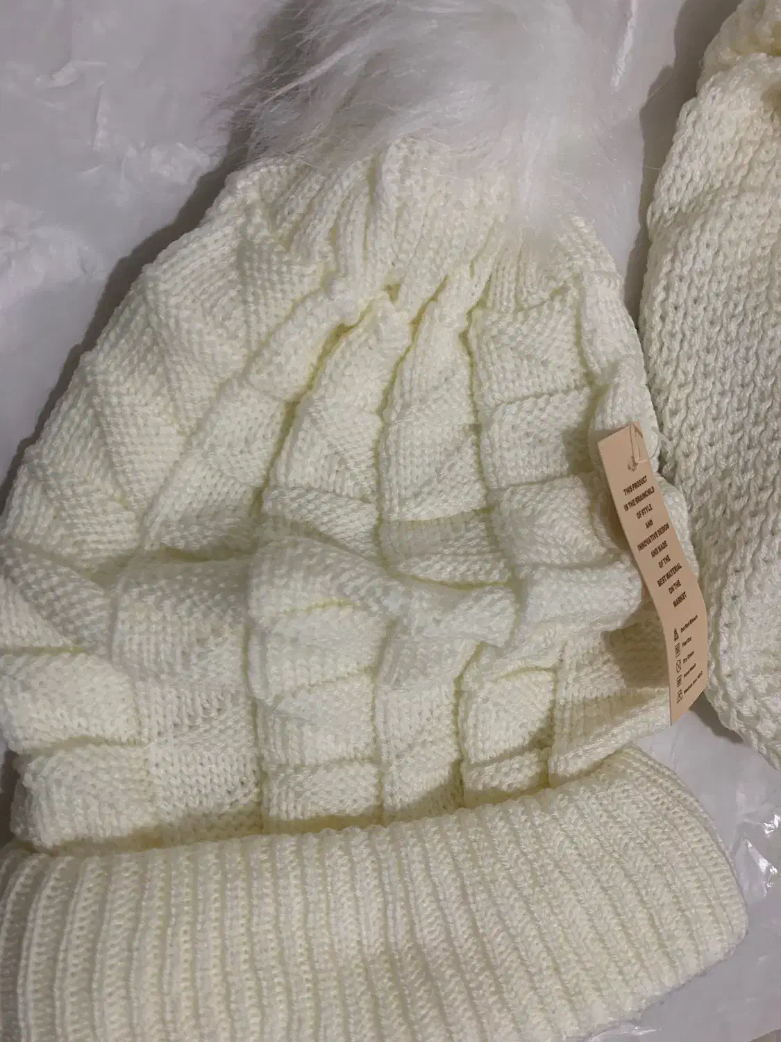 ست کلاه و شال گردن|لباس|اهواز, پادادشهر|دیوار